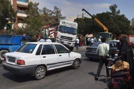 زیرگرفتن طلبکار با تریلی