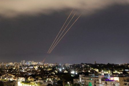 خبرنگار شبکه «العربیه» : شورای جنگ اسرائیل در حال بررسی است