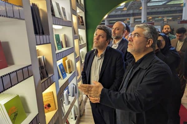 بازدید رئیس سازمان سینمایی کشور از سی و پنجمین نمایشگاه بین المللی کتاب تهران