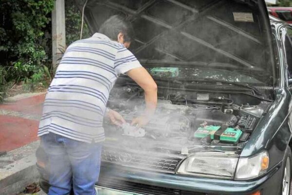کدام خودرو ایرانی بیشتر جوش می آورد؟/ خطرناک ترین کار در هنگام جوش آوردن ماشین