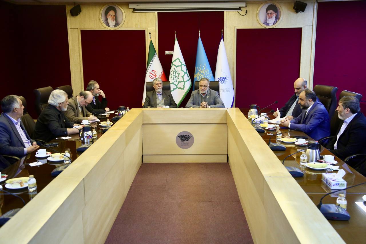 جلسه مشترک وزیر فرهنگ و ارشاد اسلامی با شهرداری تهران پیش از آغاز جشنواره فیلم فجر؛ صالحی:همکاری وزارت فرهنگ و شهرداری در برگزاری جشنواره فیلم فجر می‌تواند مبنایی برای تعاملات بیشتر باشد