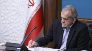 نامه مسعود پزشکیان به رئیس کل بانک مرکزی درباره ساماندهی بازار رمزارزها