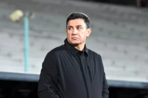 اقدام عجیب امیر قلعه نویی پس از بازی مقابل امارات