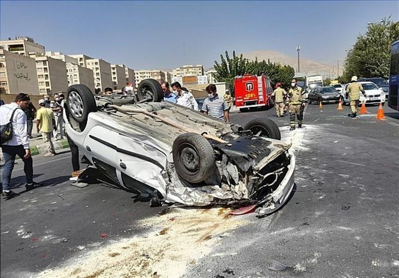 بیش از ۵۰درصد از تصادفات تهران ناشی از عدم توجه به جلو و تغییر مسیر های ناگهانی می باشد