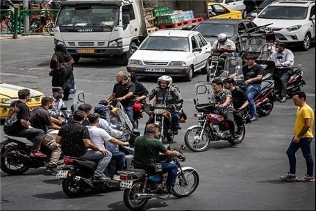 سردار سید ابوالفضل موسوی پور رئیس پلیس راهور تهران بزرگ :  60 درصد از موتور سواران در تصادفات فوتی نوروز 1404 مقصر بوده اند / 60 درصد از تصادفات فوتی موتور سواران به دلیل عدم کنترل وسیله نقلیه بوده است / کاهش 8 درصدی تصادفات موتور سیکلت در نوروز 1404 نسبت به مدت مشابه در سال قبل