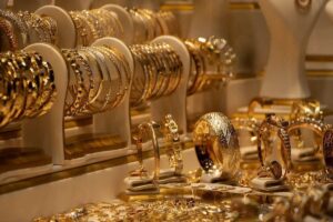 کاهش قیمت طلا و سکه