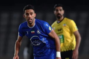 اظهار نظر عجیب بازیکن استقلال درباره قهرمان لیگ/استقلالی‌ها می‌خواهند تراکتور یا سپاهان قهرمان شود