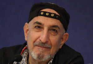 فرهاد آییش «ونگوگ» می‌شود