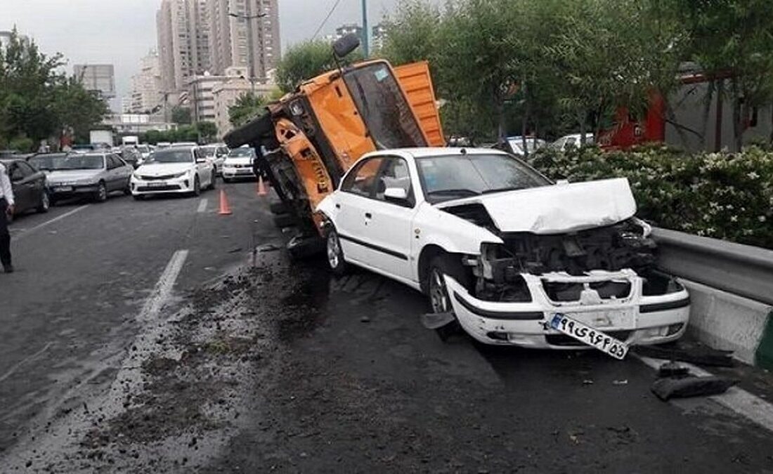 تهران در اردیبهشت ۱۴۰۴؛  ثبت  ۸۲۷ فقره تصادف به دلیل عدم توانایی در کنترل وسیله نقلیه در یک ماه /  ۷۵ درصد تصادفات فوتی در بزرگراه‌ها رخ داده است