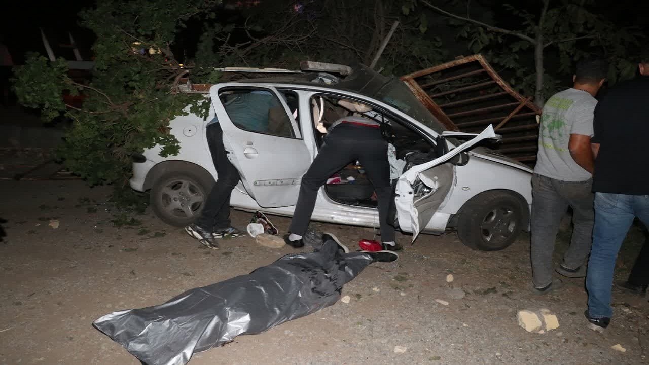 سه تصادف مرگبار در یک شب در بزرگراههای تهران/ بی‌احتیاطی در رانندگی و رعایت نکردن قوانین همچنان قربانی می‌گیرد