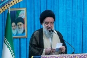 امام جمعه موقت تهران: نگرانی دشمنان از فناوری هسته‌ای ایران است، نه بمب اتم