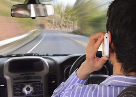 بیش از 493 هزار  ثبت تخلف برای تخلفات کمربند ایمنی،کلاه ایمنی و استفاده از تلفن همراه حین رانندگی فقط در اردیبهشت ماه1404