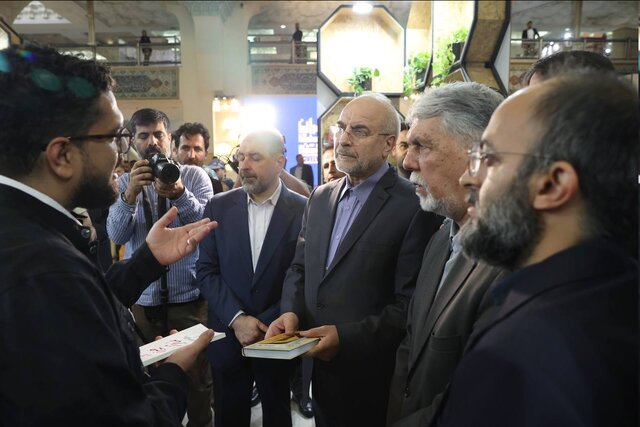 قالیباف: رشد اقتصادی بدون توجه به کتاب ممکن نیست