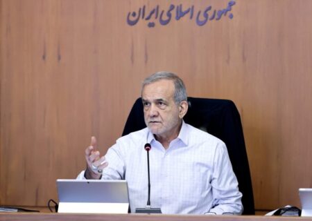 پزشکیان: دانشگاه باید در حل مشکلات کشور نقش فعال داشته باشد