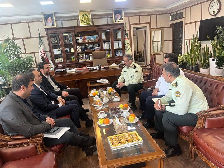 طرح برخورد با سد معبر خیابان ولیعصر و جمهوری آغاز می‌شود