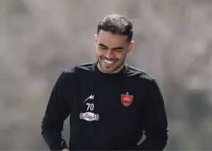 پزشک پرسپولیس تأیید کرد؛ بازگشت اورونوف به تمرینات