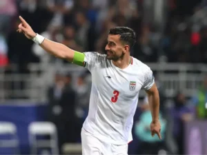 احسان حاج‌صفی به ایران بازمی‌گردد