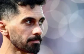 تمدید رسمی عالیشاه با پرسپولیس تا ۱۴۰۶!