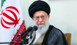 رهبر انقلاب: نیروهای مسلح رژیم رذل صهیونی را بیچاره خواهند کرد