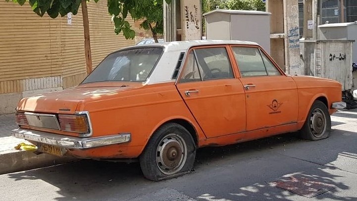 رئیس پلیس راهور تهران بزرگ‌؛ از شناسایی ۱۶۲۰ خودروی فرسوده و رهاشده در پایتخت از ۱۹ تا ۲۵ مهر۱۴۰۴ خبر داد.