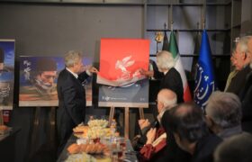 آلبوم عکس آیین رونمایی از پوستر چهل و چهارمین جشنواره ملی فیلم فجر با تصویری از «شیرسنگی»