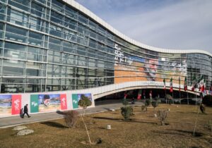 گزارش تصویری از حواشی جشنواره فیلم فجر در پردیس ملت