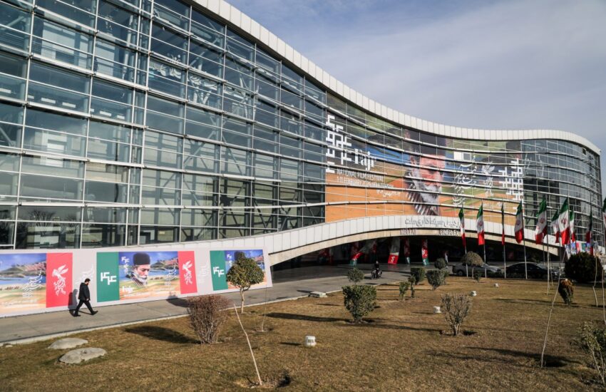 گزارش تصویری از حواشی جشنواره فیلم فجر در پردیس ملت