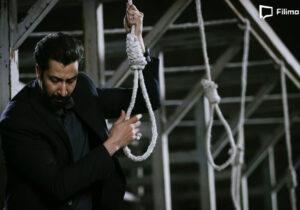 راه رفتن بر مدار دلهره و امید